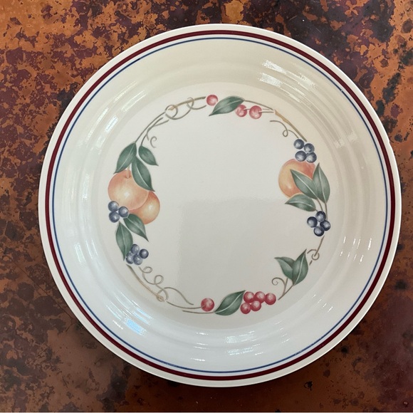 Corelle Abundance Luncheon - Picture 2 of 9